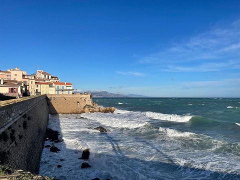 RARO Situato nel cuore del centro storico, la nostra agenzia propone in vendita una palazzina composta da un appartamento di 4 locali, un bilocale e due monolocali. Gli appartamenti sono attualmente affittati. Per ulteriori informazioni, non esitate ...