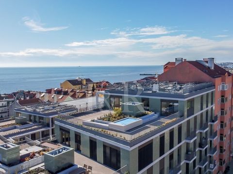 5-bedroom penthouse for sale in Dafundo, with a 182 m2 terrace and private pool, and stunning panoramic views across the River Tagus estuary to the sea. Set in a new contemporary-style building, this penthouse comprises a large 53m2 living and dining...