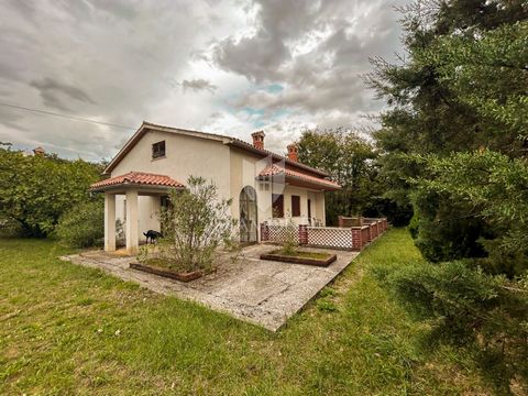 Location: Istarska županija, Labin, Labin. A nice house with a large garden and garage. In a small and quiet place near Labin, we are selling a beautiful and cozy house on a 960 square meter plot. The house is fenced and next to it there is a garage ...