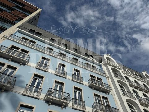 Apartamento Dúplex de Lujo - Condominio ''Campo Grande 200'', Lisboa Magnífico apartamento dúplex de 2 dormitorios, insertado en un exclusivo y moderno condominio en el corazón de la ciudad de Lisboa, junto al jardín de Campo Grande. En una ubicación...