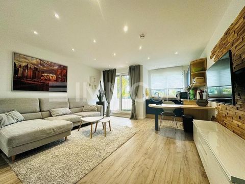 Este encantador y amueblado apartamento de 2 habitaciones ofrece un confort moderno y una distribución práctica con sus 43 m². Gracias a una renovación integral y de alta calidad, se presenta en un estado de primera clase e invita a sentirse bien. El...