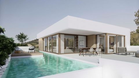 Luxe villa met privé infinity pool rondom het huis in Finestrat, zeer dicht bij Golf Bahia. De moderne villa, gebouwd in 2024, is verdeeld over 2 verdiepingen met in totaal 3 slaapkamers en 3 badkamers. Op de begane grond bevindt zich de woonkamer me...