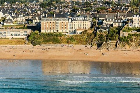 Kilka kroków od Pointe de la Varde i z bezpośrednim dostępem do plaży Minihic, Résidence Reine Marine**** oferuje wyjątkową panoramę zatoki Saint-Malo (Ille-et-Vilaine, Bretania). Będziesz cieszyć się pobytem w apartamencie z widokiem na morze lub po...