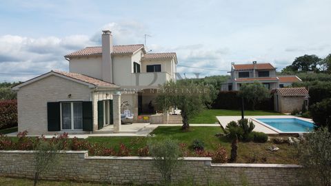 Location: Istarska županija, Poreč, Poreč. ISTRIA, This beautiful detached house (130m2) on a 615m2 plot is for sale at 550,000 €. Located near Poreč, this Mediterranean house with a pool offers the perfect combination of comfort and privacy. Just 14...