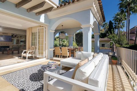 Located in Puerto Banús. New to market - Puerto Banus Villa - 5 bedroom/ 4 bathroom with fantastic rental history + Beachfront community of Lorea Playa + 30 meters to sea + Heated pool + South facing Luxury villa in prestigious area on the beach with...