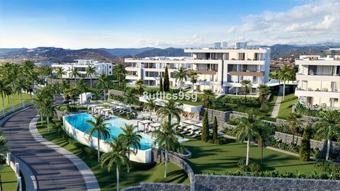 Spacious and modern newly built apartment in an urbanization surrounded by the golf fairways of Santa Clara golf, in the East of Marbella, just 5 minutes from the city center. With 3 bedrooms and 2 bathrooms, 2. The large living room, with fully equi...