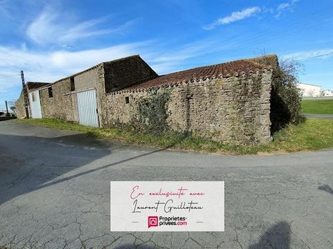 VENDEE 85130 La Verrie axe Cholet, les Herbiers, à 10mn du Puy du Fou. Laurent Guilloteau vous propose EN EXCLUSIVITÉ cette grange de 272 m2 à 19 000 euros (Honoraires charge vendeur). Située en village, cette grange non constructible en pierres peut...