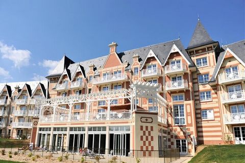 Met de stijltraditie van de “Belle Époque” van de buitenarchitectuur combineert Résidence b'o Cottage**** de moderniteit en het comfort van het interieur. Het ligt op slechts 10 minuten lopen van het stadscentrum en heeft een verlichte voetgangerstoe...