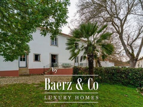 Charming farmhouse in the Torres Vedras area. Discover this magnificent farm located near Torres Vedras, perfect for those seeking tranquillity, comfort and a special connection with nature. The Quinta consists of an impeccably cared for manor house ...