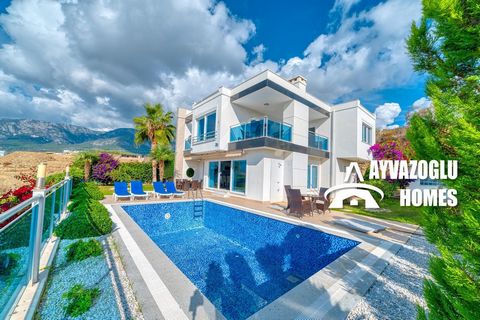 A private villa in the Kargicak area with a 4+1 layout and an area of ​​520 sq. m. The layout of the villa includes a living room combined with a kitchen, 4 bedrooms, 3 bathrooms, a large terrace with a beautiful view. The villa has been renovated wi...