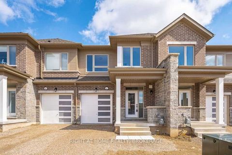 Don't miss this stunning BRAND NEW freehold townhome located in a rapidly growing and desirable new development area of Fergus. Step inside and be greeted by the bright and airy open-concept design that seamlessly connects the living, dining, and kit...