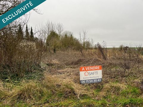 Très beau terrain situé sur la commune de Pontruet à dix minutes de l'hôpital. Le terrain est borné mais non viabilisé. La vue arrière est dégagée. A voir vite !!! Les informations sur les risques auxquels ce bien est exposé sont disponibles sur le s...