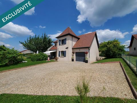 Vous cherchez une qui maison bénéficie d'un environnement paisible avec une vue campagnarde, offrant un cadre de vie agréable, je vous présente ce magnifique pavillon, proche des écoles, du lycée, du collège et d'une crèche et surtout à deux pas des ...