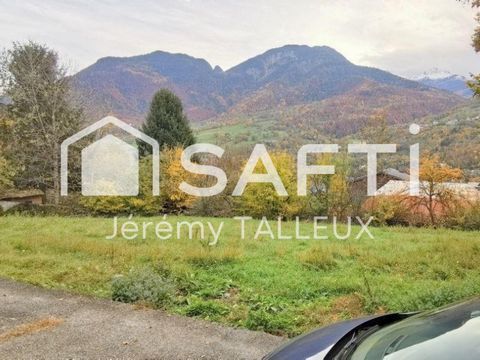 Sur la commune d'Aigueblanche, plus précisément dans le village de Grand coeur. Venez construire votre rêve dans un très joli coin de montagne. Au pieds des Trois Vallées, et proches de stations de ski familiales comme Valmorel mais aussi à seulement...