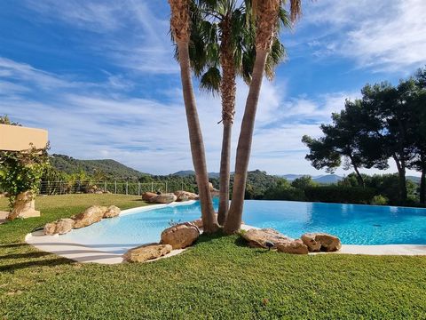 Exquisite Villa with Spectacular Sea Views in Ibiza Nestled between San José and Es Cubells in the municipality of Sant Josep de sa Talaia, Ibiza, this luxurious villa offers an unparalleled retreat with breathtaking vistas of the Mediterranean Sea s...