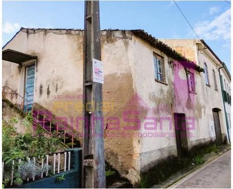 Logement à réhabiliter. Terrain et patio. Composé d’un rez-de-chaussée et de 1. ème étage. Un potentiel énorme pour AL. Vue fantastique sur la Serra da Lousã. Potentiel pour deux logements. Entrées indépendantes. Excellente cour arrière. Idéal pour f...