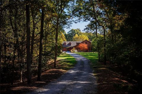 Experience all that the North Fork has to offer at this spectacular private compound on 4.72 acres surrounded by 300 acres of untouchable Laurel Lake Preserve. Drive past the picturesque vineyards and farm stands and turn onto a private road that lea...