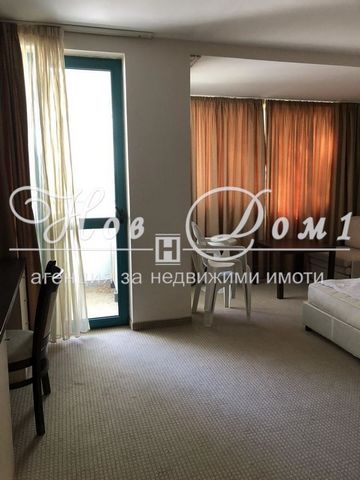 Detailed information at: ... - Ref. : 78446 The property represents: Entrance hall; bathroom and toilet in one; Spacious, sunny room with bedroom, kitchen area and access to a secure terrace. Condition: The property is offered fully furnished: Built-...