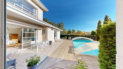 Villa 200m2, parcelle 1363m2, studio, garage double