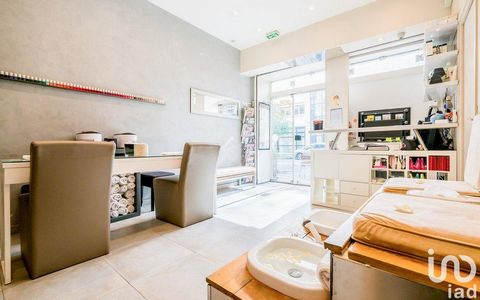 iad France - David Le Boudec ... vous propose : A vendre : Institut de beauté clé en main de 64 m² environ situé à Boulogne-Billancourt, dans un quartier dynamique, très accessible et offrant une excellente visibilité. Cet institut n’est pas un simpl...
