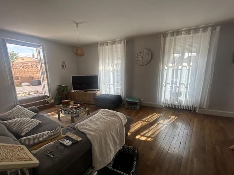 Demeure familiale avec terrasse au cœur d'Issoudun