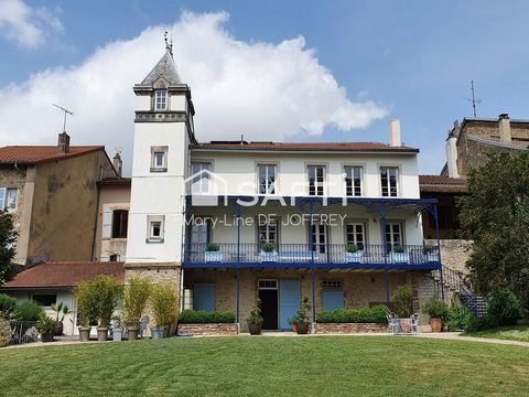 Magnifique maison (rez-de-chaussée + 3 étages)