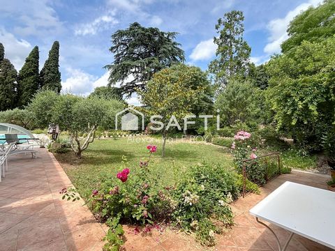 VILLA D’ARCHITECTE de 209 m2 et son Magnifique PARC !!