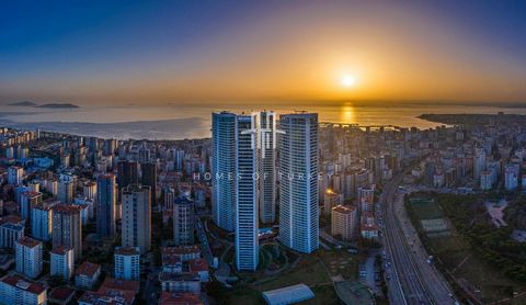 Les appartements ultra-luxueux à vendre sont situés dans la rue Bağdat à Kadıköy, la rue la plus populaire du côté anatolien et le quartier le plus préféré pour vivre. Grâce à son emplacement idéal, le projet offre un festin visuel unique et une vue ...