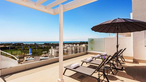This is a great, newly built 2- bedroom duplex penthouse with 2 bathrooms en-suite, located in the new Golden Mile, in Cancelada, in walking distance to all amenities and services and just a few minutes driving from the famous and luxurious Hotel Ana...