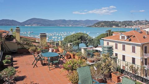 DESCRIPTION Overlooking the seafront of Lerici, in the area where the most elegant buildings in the town are located and with a sea view of the Gulf of Poets, this large penthouse with large terraces is a rare property. Access to the apartment is fro...