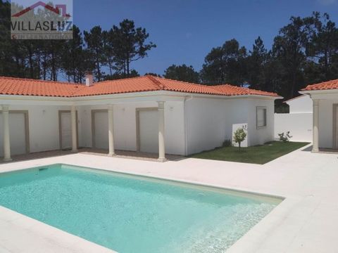 High-quality villa with construction to be started. With 4 bedrooms, 2 of which are en-suite and all with built-in wardrobes/closets, equipped kitchen, living room with fireplace, covered barbecue area, 7m x 4m swimming pool, machine room and laundry...