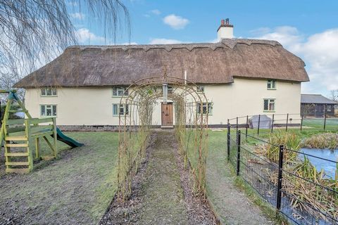 Historic Moated Farmhouse. Lovers of ancient houses, this one’s for you – but hurry, the opportunity to own a house built in the reign of Henry VII is one that doesn’t come around too often! Under the beautiful thatch is plenty of room for all in thi...