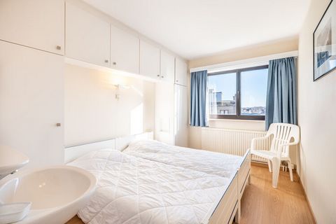 Spacious 3-room apartment on the 5th floor with a frontal sea view in St-Idesbald near Ster der Zee. Non-smokers, pets prohibited. WiFi available Layout The spacious apartment has a living room with a beautiful sea view, separate kitchen with every c...