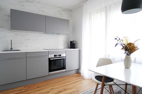 Welcome to our apartment in Augsburg-Göggingen! Our newly renovated and lovingly furnished apartment offers everything you need for a pleasant stay: → High-quality box-spring bed → Nespresso coffee machine → Smart TV & high-speed WiFi → Underground p...