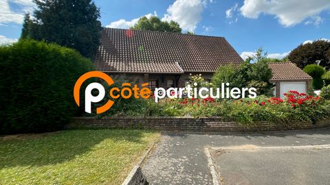 Quiet out of sight, Côté Particuliers Cysoing offers this detached house of 1989, built on a plot of 1350 m2. The entrance hall serves a master suite, a living room, a kitchen with a dining area, a laundry room and a pantry. Upstairs you will find, 4...