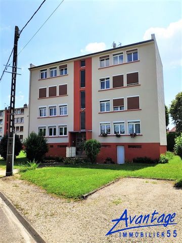 'Exclusively' in REVIGNY-SUR-ORNAIN, in a secure and modernized building, this apartment of 58 m2 in the DRC offers entrance with cupboard, kitchen, living room, 2 bedrooms (possibility of dressing room) and SDE. You also have 2 cellars in the baseme...