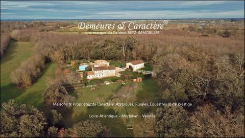 Character real estate complex offering 3 distinct accommodations in a remarkable setting protected from nuisances. Ideal for family reunion, rental of gîtes, group purchase, ... The main house is estimated at 1580, in excellent general condition it o...