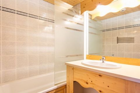 The apartments are very suitable for a holiday with the family or friends. The apartments are spacious and elegant furnished in the typical style of the Savoie. This chalet has a delightful heated outdoor swimming pool from where you have a view at t...