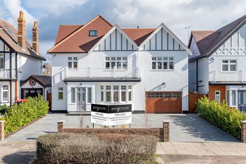 An extensive 5 Bedroom refurbished and extended detached home located in a prime residential location only a short walk to the seafront and nearby station and shops. The house offers over 3000 Sq ft of high-quality luxury living with landscaped garde...