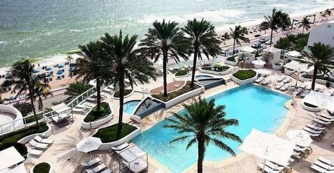 Devenez propriétaire de cette suite d’hôtel condo entièrement meublée et mise à jour avec vue directe sur l’océan située dans un hôtel de marque de classe mondiale avec des équipements de villégiature sur la plage de Fort Lauderdale en bord de mer ! ...