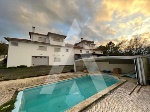 Villa with swimming pool in Leiria, Partners and Azóia. This villa consists of two floors, being: ground floor and first floor. The ground floor consists of: entrance hall with direct connection to the living room with generous areas, and stove, a be...
