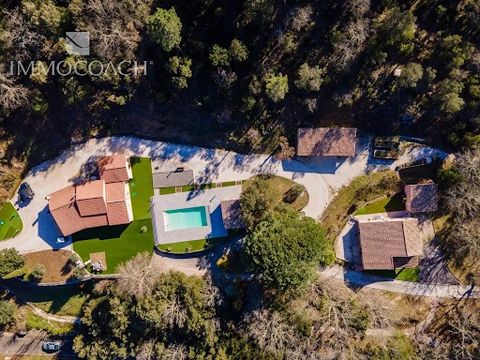 This magnificent property in Collobrières (83610) is a haven of peace. Consisting of two houses, a swimming pool and various outbuildings, it covers more than 5 hectares. The details of these two houses are as follows: First house (142 m², on one lev...