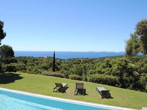GIGARO VILLA HILLS, LA CROIX VALMER: Recent villa with panoramic sea view, 400m2, 6 bedrooms, 12 pers. On a plot of 9000m2, this 400m2 property located in a residential area on the heights of Gigaro offers exceptional sea views over the sea and the i...