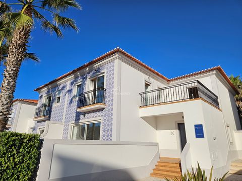 Located in Óbidos. This is a stunning 4-bedroom villa located in the beautiful Urbanization of Praia del Rey, situated between Peniche and Foz do Arelho. The property boasts breathtaking views of the ocean, creating a peaceful and serene environment ...