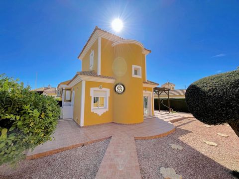 Located in . *JUST PAINTED!* THIS 3 BEDROOM 2 BATHROOM GRAN ANTOJO STYLE VILLA IS SITUATED ON A SPACIOUS 376m2 PLOT AT THE SOUGHT AFTER MAZARRON COUNTRY CLUB, MURCIA. The property has ducted hot and cold air-conditioning throughout and there is plent...