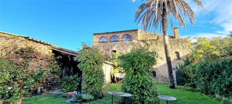 The Mas Gran farm is a 15th century farmhouse, located in the municipality of Parlava (Girona) and was fully restored in 1998. It is located in a privileged location, close to the sea, close to what are considered the best golf courses in Europe and ...