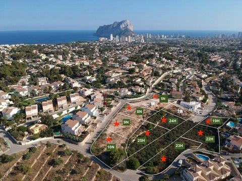 We are pleased to present an exclusive sales proposal for investors: 5 plots strategically located on the attached plan, in Urb Gran Sol, plots 19H, 22H, 23H, 24H and 25H. These plots, which are sold together as a complete package, offer incredible p...