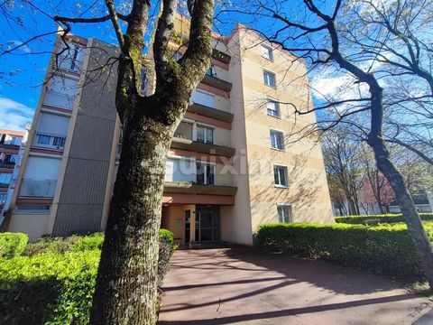Ref 67984 PP: BEAUTIFUL T5 APARTMENT WITH LOGGIA. Looking for a property close to all amenities, we invite you to discover this very pleasant apartment located on the 4th floor with elevator of a condominium of 25 lots. Bright and well oriented, the ...