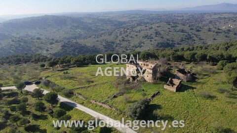 YOUR OWN FOREST OF 108 HECTARES WITH 360 VIEWS OF MADRID AND THE MOUNTAINS WITH A MANSION TO BE REHABILITATED This stunning property encompasses 108 hectares of pure majesty, offering 360-degree panoramic views that encompass both the Madrid skyline ...