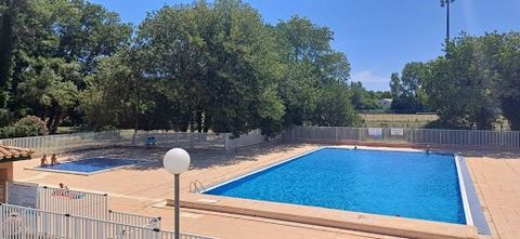 IN SAINT-CYPRIEN-PLAGE! In the sought-after area of Les Capellans is located in a secure, quiet, well-maintained residence with large infinity pool 24x12 plus children's pool this spacious and bright T3 of about 58 m² on the ground and 48.33 Carrez l...